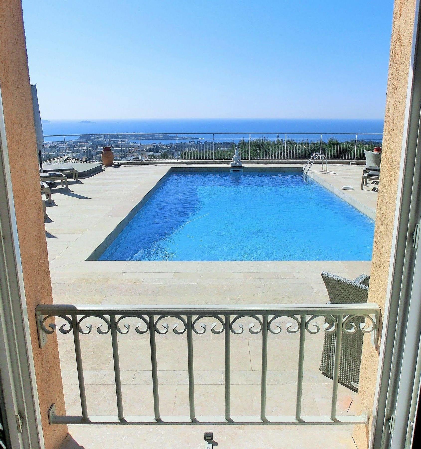 Villa Azur Golf Bandol Bagian luar foto
