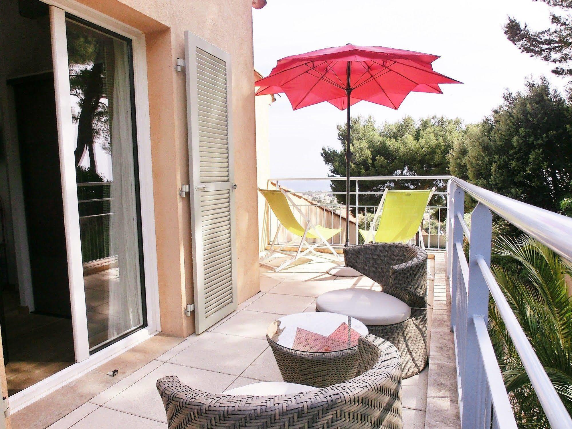 Villa Azur Golf Bandol Bagian luar foto
