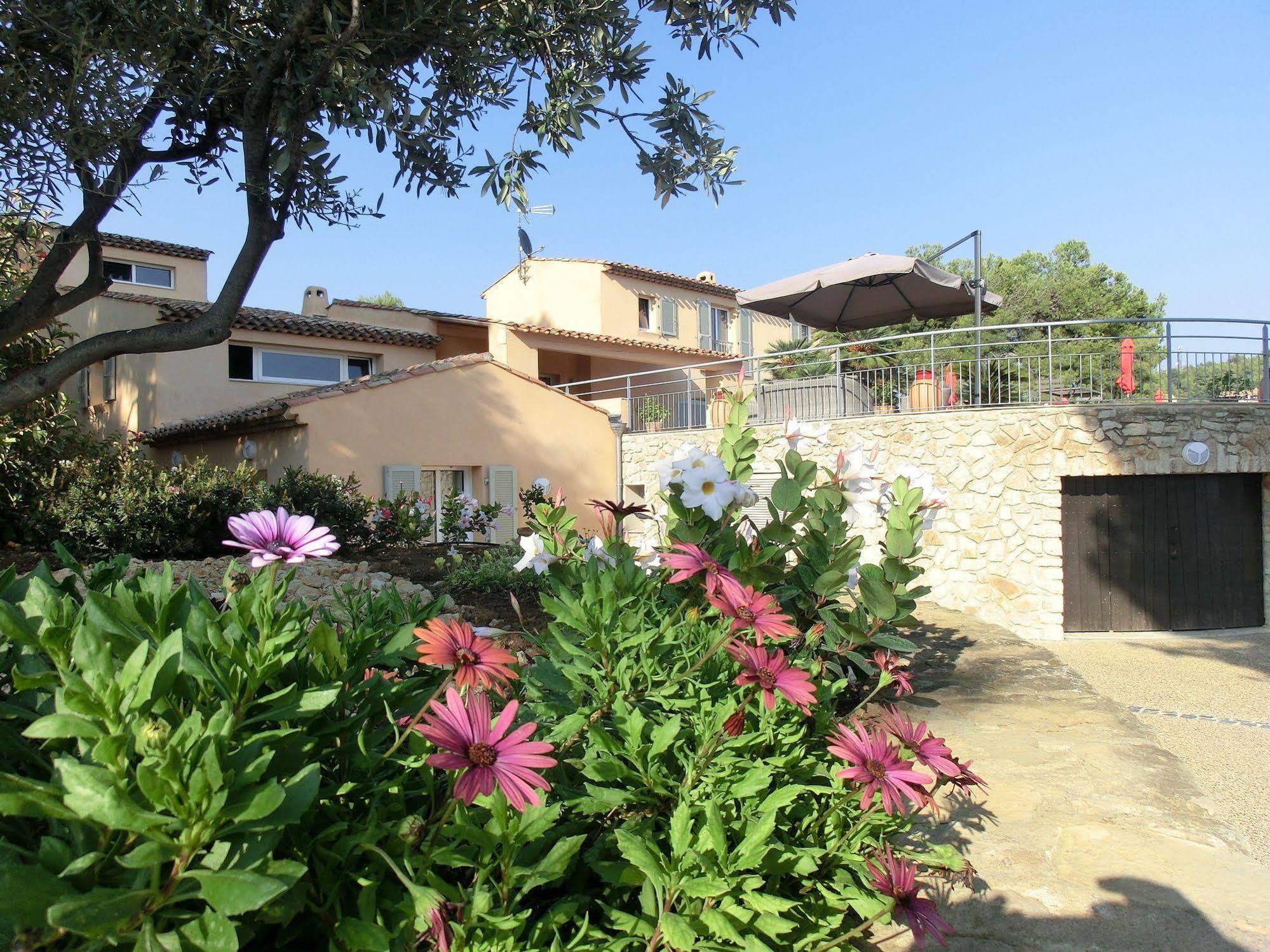 Villa Azur Golf Bandol Bagian luar foto